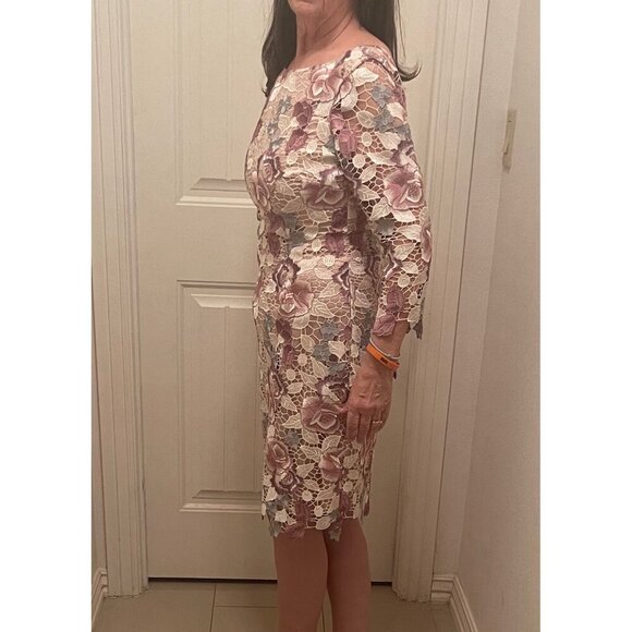 Eliza J Floral Lace Dress Size 8 In Pink & Beige With 3/4 Sleeves & V-Back Desig - Picture 6 of 15